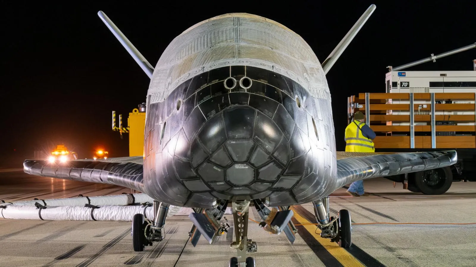 Der X-37B Orbital Test Vehicle-7 (OTV-7) auf der Vandenberg Space Force Base in Kalifornien am 7. März.